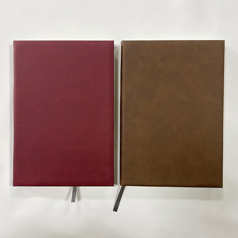 کتاب طرح چرمی لیزری 7 x 9 3/4