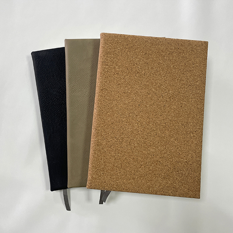 کتاب طرح چرمی لیزری 7 x 9 3/4