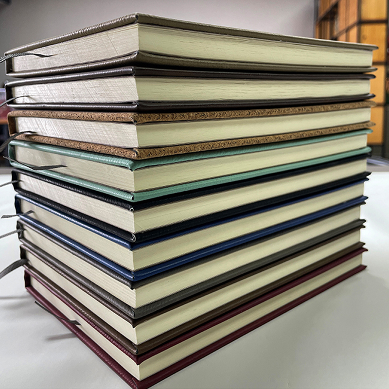 کتاب طرح چرمی لیزری 7 x 9 3/4