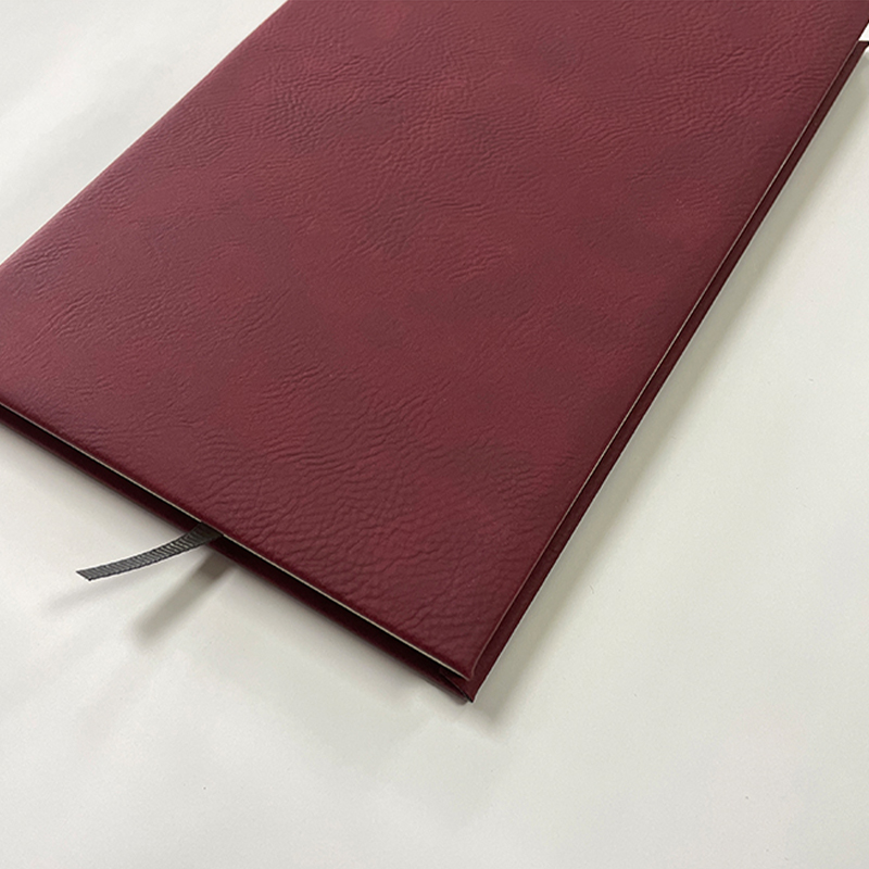 کتاب طرح چرمی لیزری 5 1/4 x 8 1/4 کتاب طرح چرمی لیزری 5 1/4 x 8 1/4